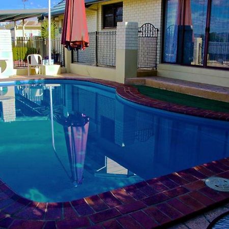 Motel Grande Тамуърт Екстериор снимка