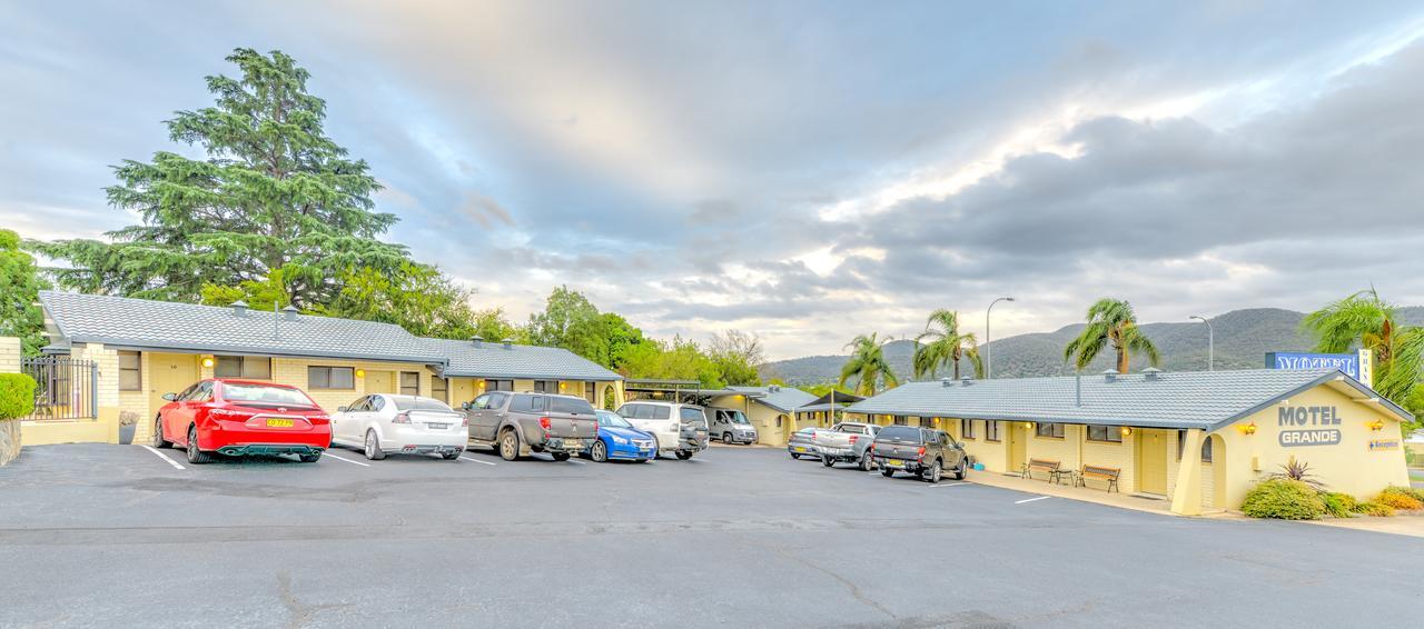 Motel Grande Тамуърт Екстериор снимка